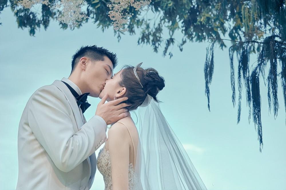 迷路的可爱女宝宝